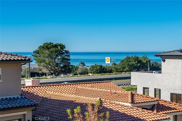 2732 Barcelona Street, Pismo Beach, CA 93449