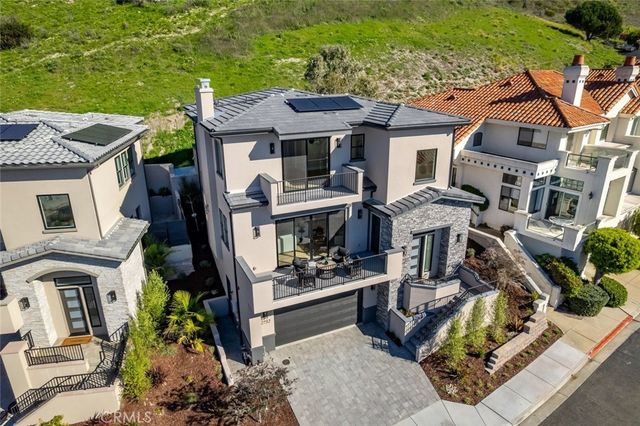 2732 Barcelona Street, Pismo Beach, CA 93449