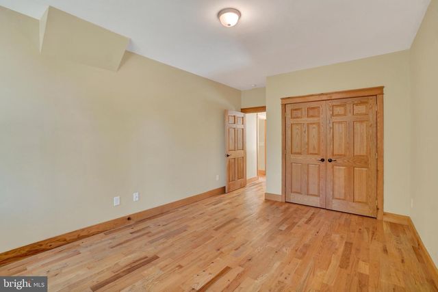 2537 SEITZLAND RD, Glen Rock, PA 17327