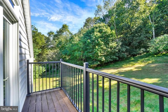 2537 SEITZLAND RD, Glen Rock, PA 17327