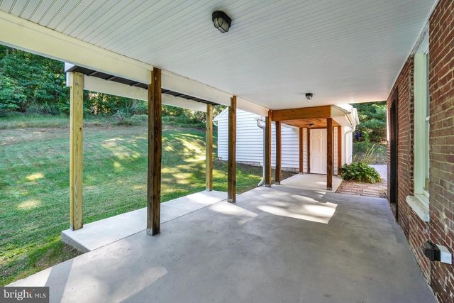 2537 SEITZLAND RD, Glen Rock, PA 17327