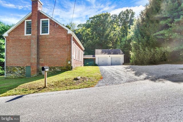 2537 SEITZLAND RD, Glen Rock, PA 17327