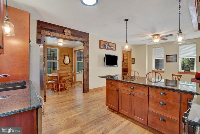 2537 SEITZLAND RD, Glen Rock, PA 17327