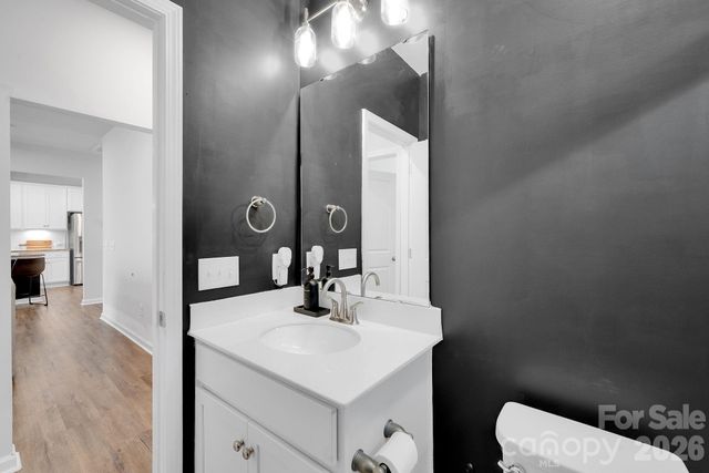 6409 Alanbrook Road, Charlotte, NC 28215