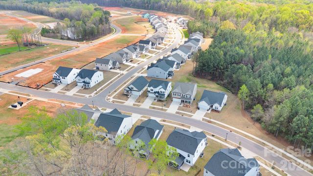 6409 Alanbrook Road, Charlotte, NC 28215