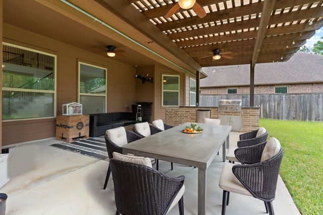 6 Pilot Rock Place, Tomball, TX 77375