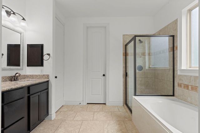 6 Pilot Rock Place, Tomball, TX 77375