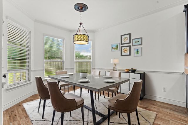 6 Pilot Rock Place, Tomball, TX 77375