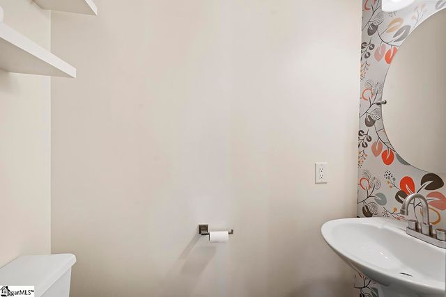 108 Lakeshore Drive, Greenwood, SC 29649