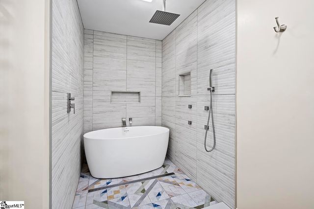 108 Lakeshore Drive, Greenwood, SC 29649