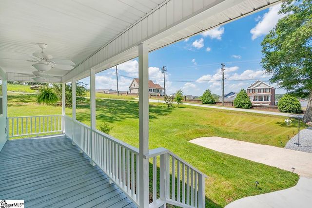 108 Lakeshore Drive, Greenwood, SC 29649