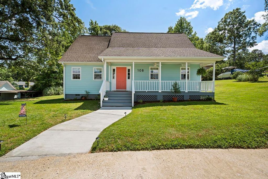 108 Lakeshore Drive, Greenwood, SC 29649