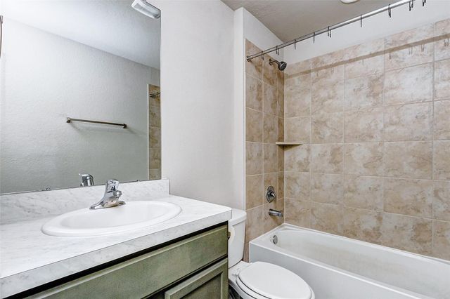 40454 Red Poppy Ln, Magnolia, TX 77354