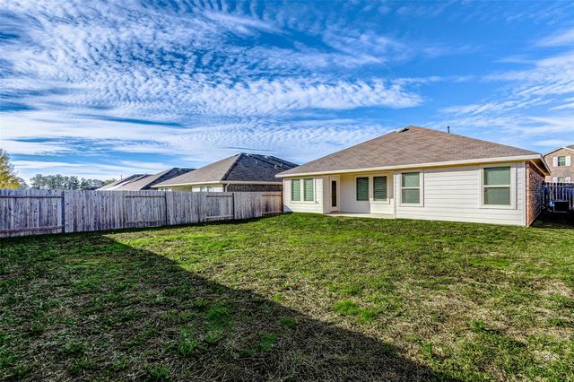 40454 Red Poppy Ln, Magnolia, TX 77354