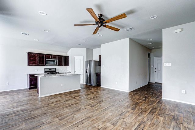 40454 Red Poppy Ln, Magnolia, TX 77354