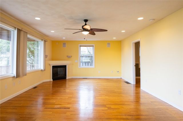 190 Charlotte Drive, Warwick, RI 02818