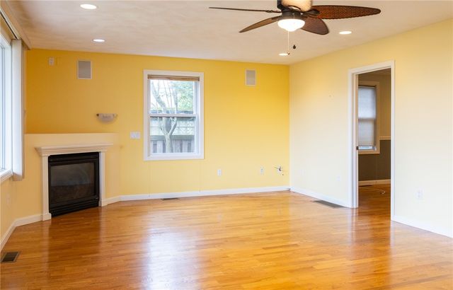 190 Charlotte Drive, Warwick, RI 02818