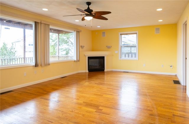 190 Charlotte Drive, Warwick, RI 02818