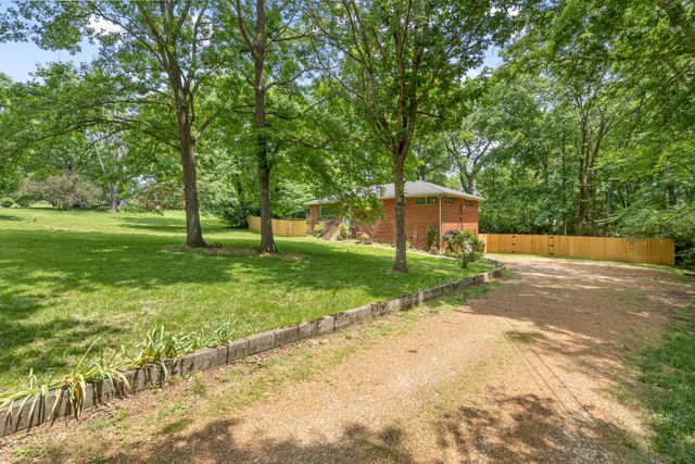 617 Philwood Dr, Nashville, TN 37214