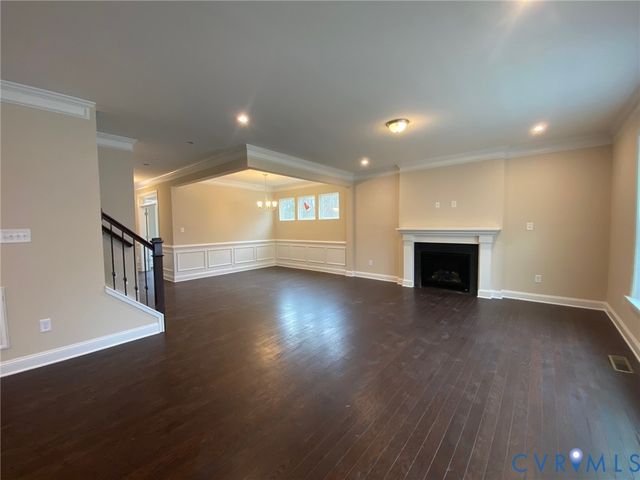 2504 Forget Me Not Ln, Glen Allen, VA 23060