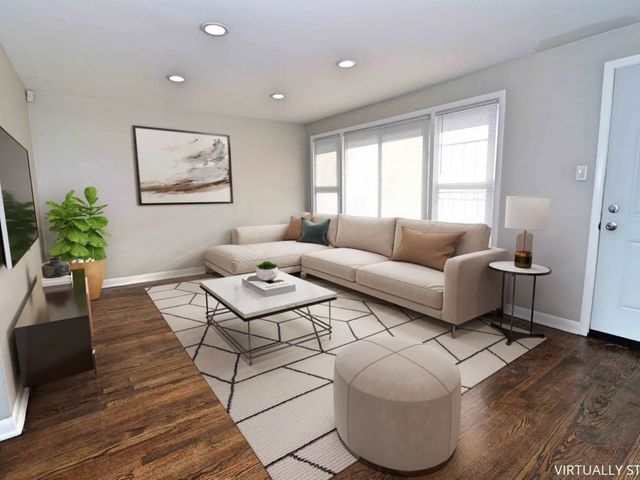 7056 S Honore Street, Chicago, IL 60636