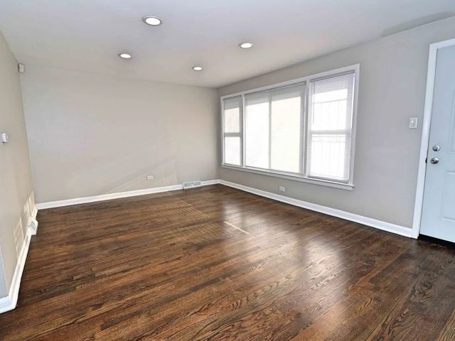 7056 S Honore Street, Chicago, IL 60636