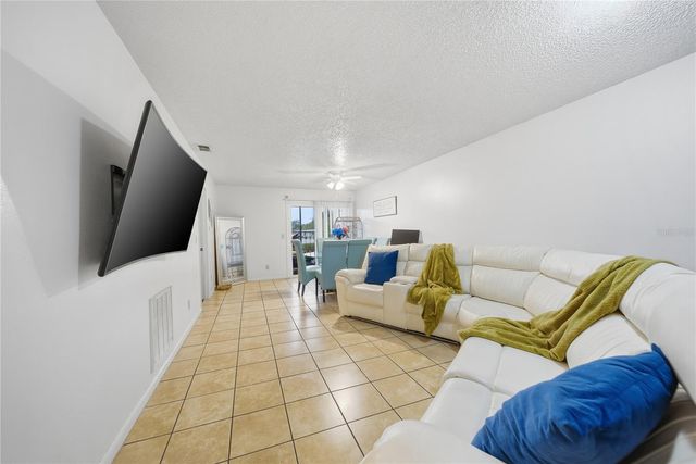 39132 COUNTY ROAD 54 2066, Zephyrhills, FL 33542