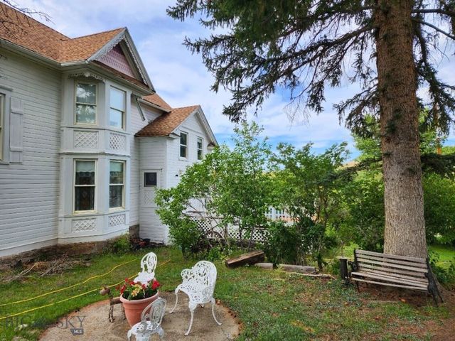 115 E Idaho, Virginia City, MT 59755