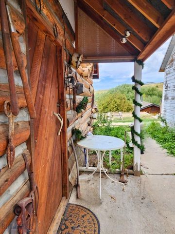 115 E Idaho, Virginia City, MT 59755