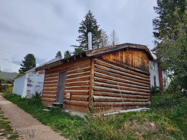 115 E Idaho, Virginia City, MT 59755