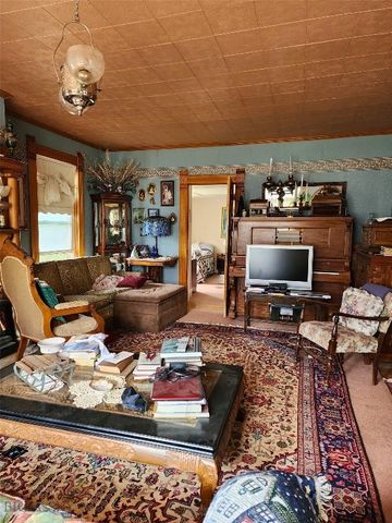 115 E Idaho, Virginia City, MT 59755