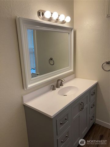 210 Seattle Avenue, Shelton, WA 98584