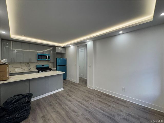 83-52 Talbot Street 2-E, Kew Gardens, NY 11415