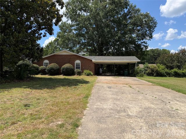 3025 Smith Farm Road, Matthews, NC 28104