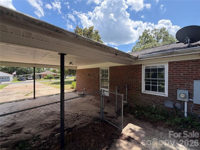 3025 Smith Farm Road, Matthews, NC 28104