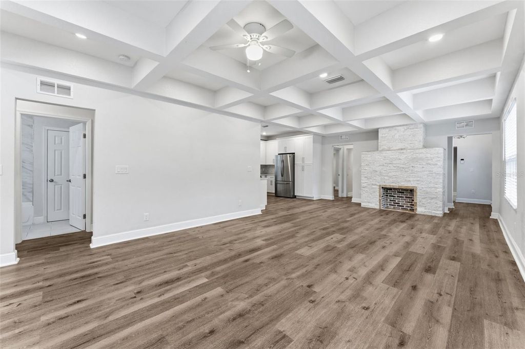 Image 11 of property listing at 3314 N JEFFERSON STREET, Tampa, FL 33603