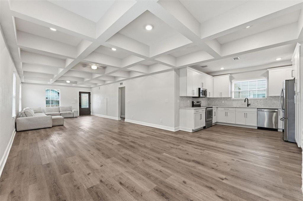 Image 13 of property listing at 3314 N JEFFERSON STREET, Tampa, FL 33603