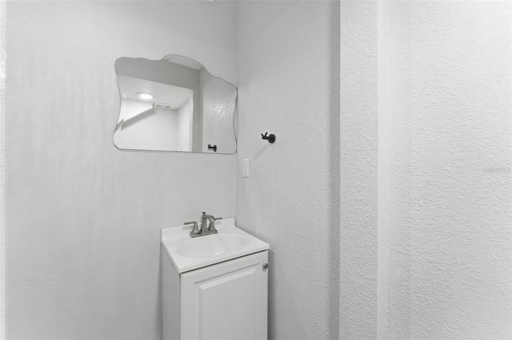 Image 33 of property listing at 3314 N JEFFERSON STREET, Tampa, FL 33603