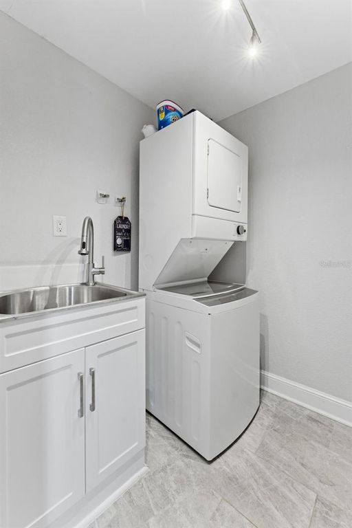 Image 34 of property listing at 3314 N JEFFERSON STREET, Tampa, FL 33603