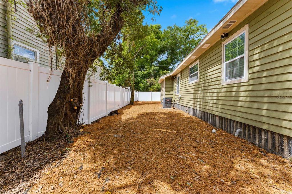 Image 37 of property listing at 3314 N JEFFERSON STREET, Tampa, FL 33603