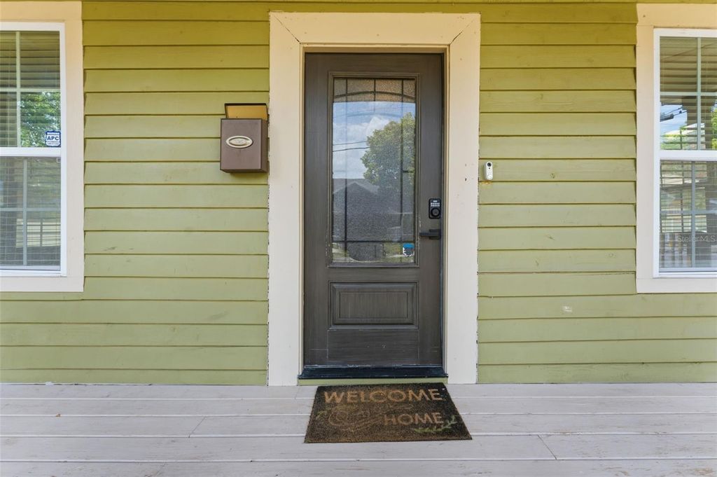 Image 6 of property listing at 3314 N JEFFERSON STREET, Tampa, FL 33603