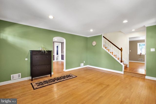 5807 CARLYLE, Cheverly, MD 20785