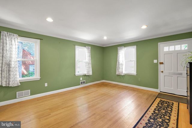5807 CARLYLE, Cheverly, MD 20785