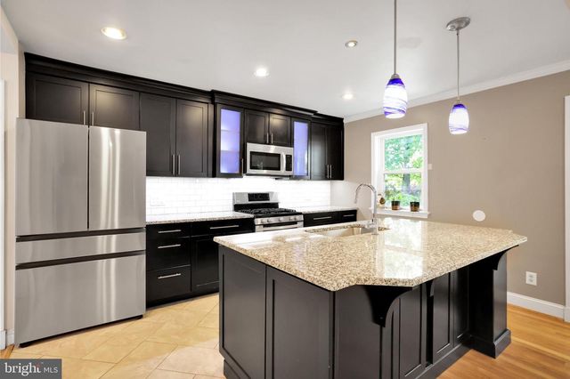 5807 CARLYLE, Cheverly, MD 20785