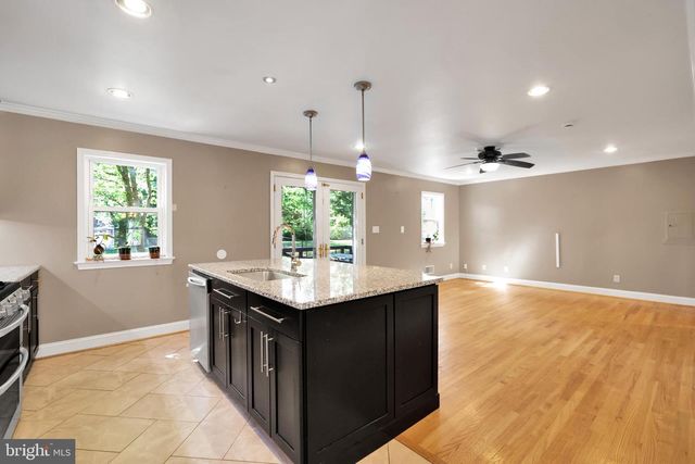 5807 CARLYLE, Cheverly, MD 20785