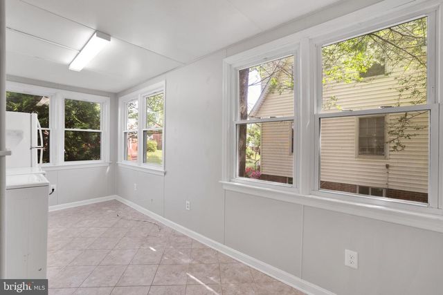 5807 CARLYLE, Cheverly, MD 20785