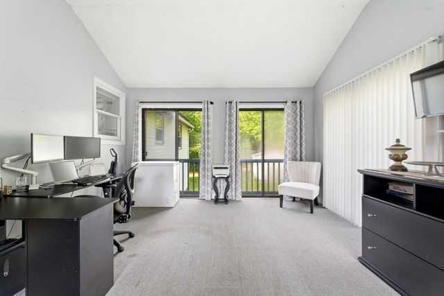 24 Lawton St, Haverhill, MA 01830