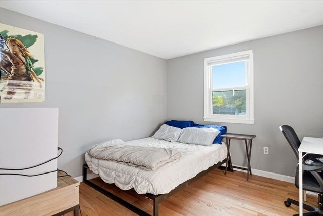24 Lawton St, Haverhill, MA 01830