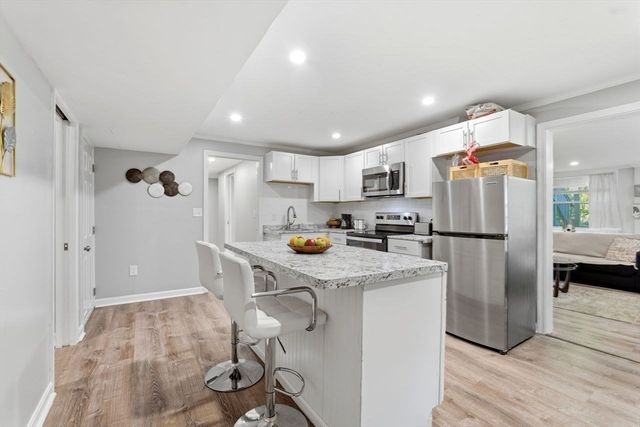24 Lawton St, Haverhill, MA 01830