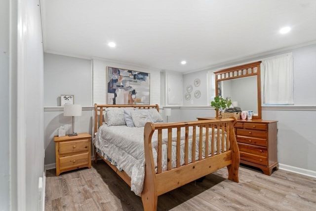 24 Lawton St, Haverhill, MA 01830